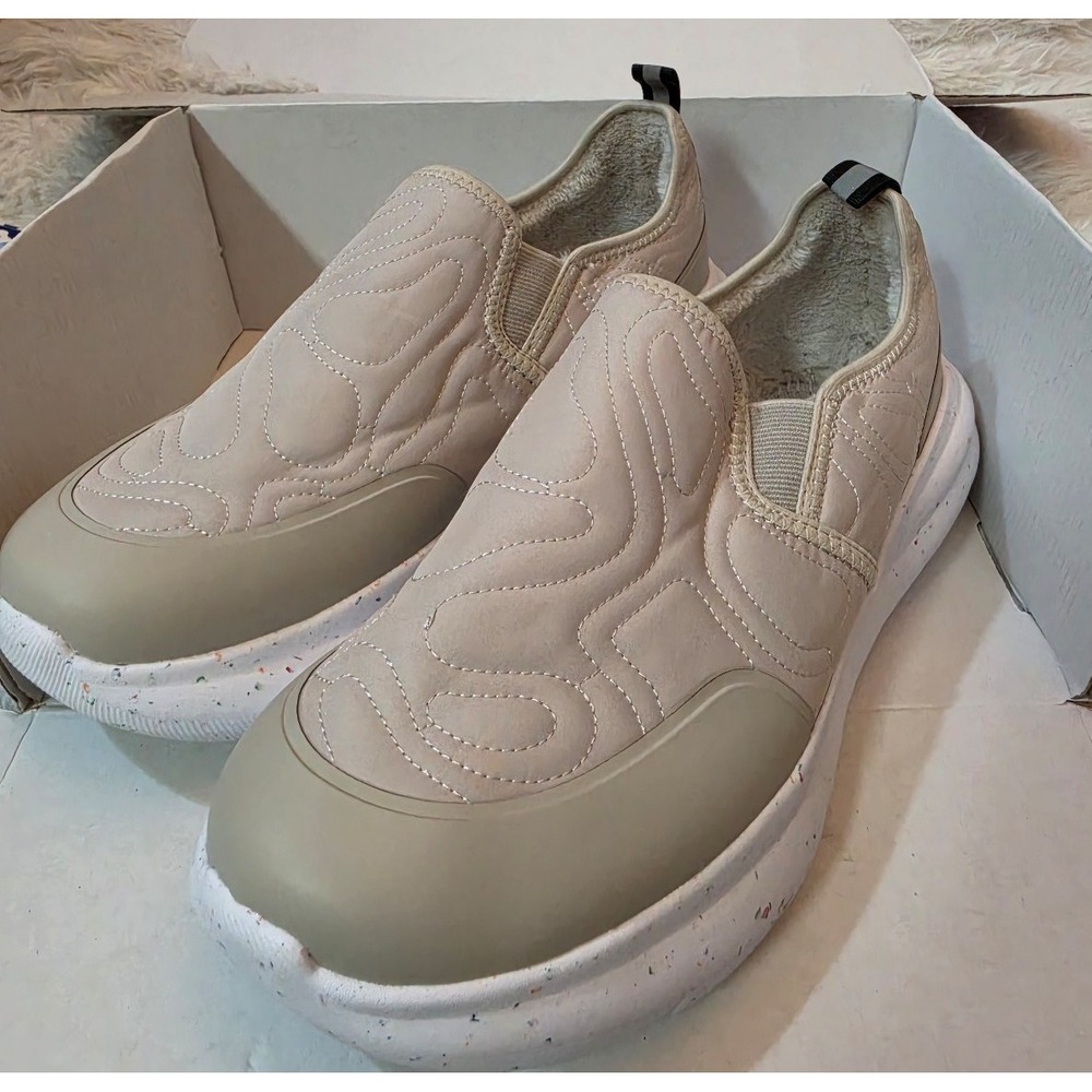 NWT Dearfoams AllDay ReGrind Crimson Slip-On Sneakers - Latte Beige - Women's 9